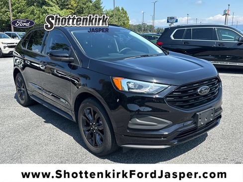 Used 2022 Ford Edge SE w/ Black Appearance Package AWD/4WD image 1