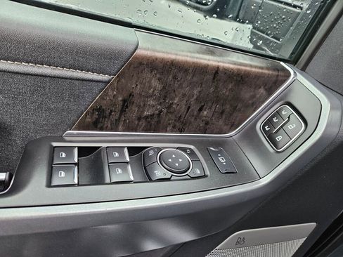 Used 2024 Ford F350 Lariat image 17