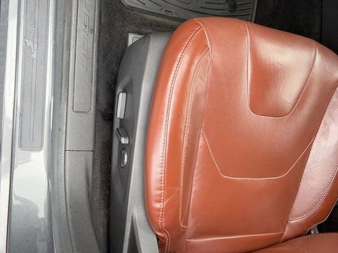 Used 2015 Ford Fusion SE w/ Equipment Group 202A FWD image 17