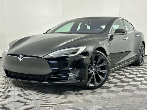 Used 2020 Tesla Model S Long Range Plus image 40