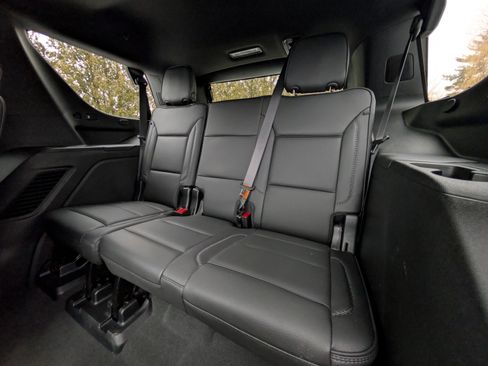 Used 2024 GMC Yukon Denali image 44