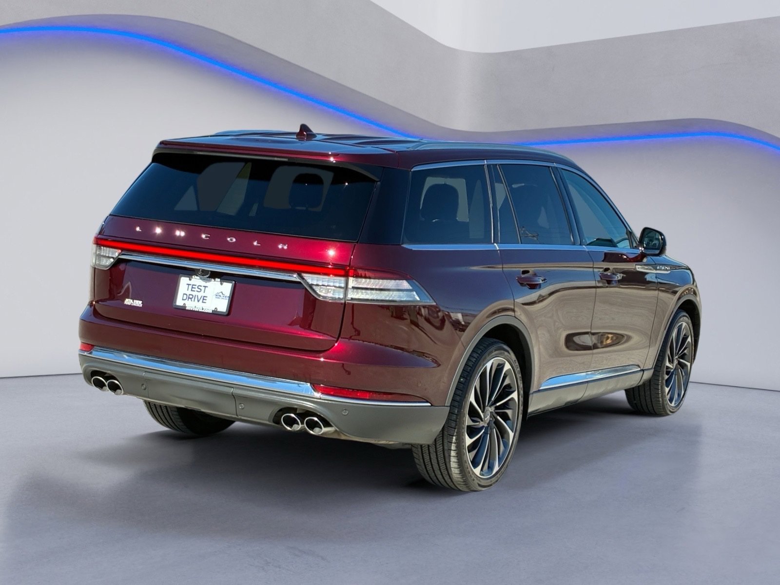 Used 2020 Lincoln Aviator Reserve w/ Equipment Group 202A AWD/4WD image 3