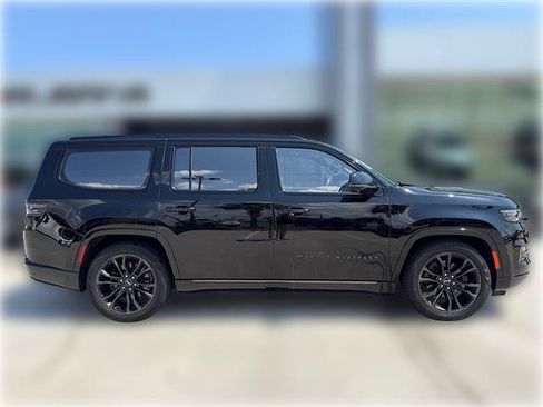 Used 2024 Jeep Grand Wagoneer Series II Obsidian w/ Quick Order Packagew 28T AWD/4WD image 9