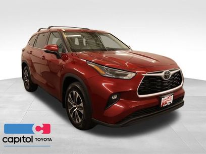 Used 2022 Toyota Highlander XLE