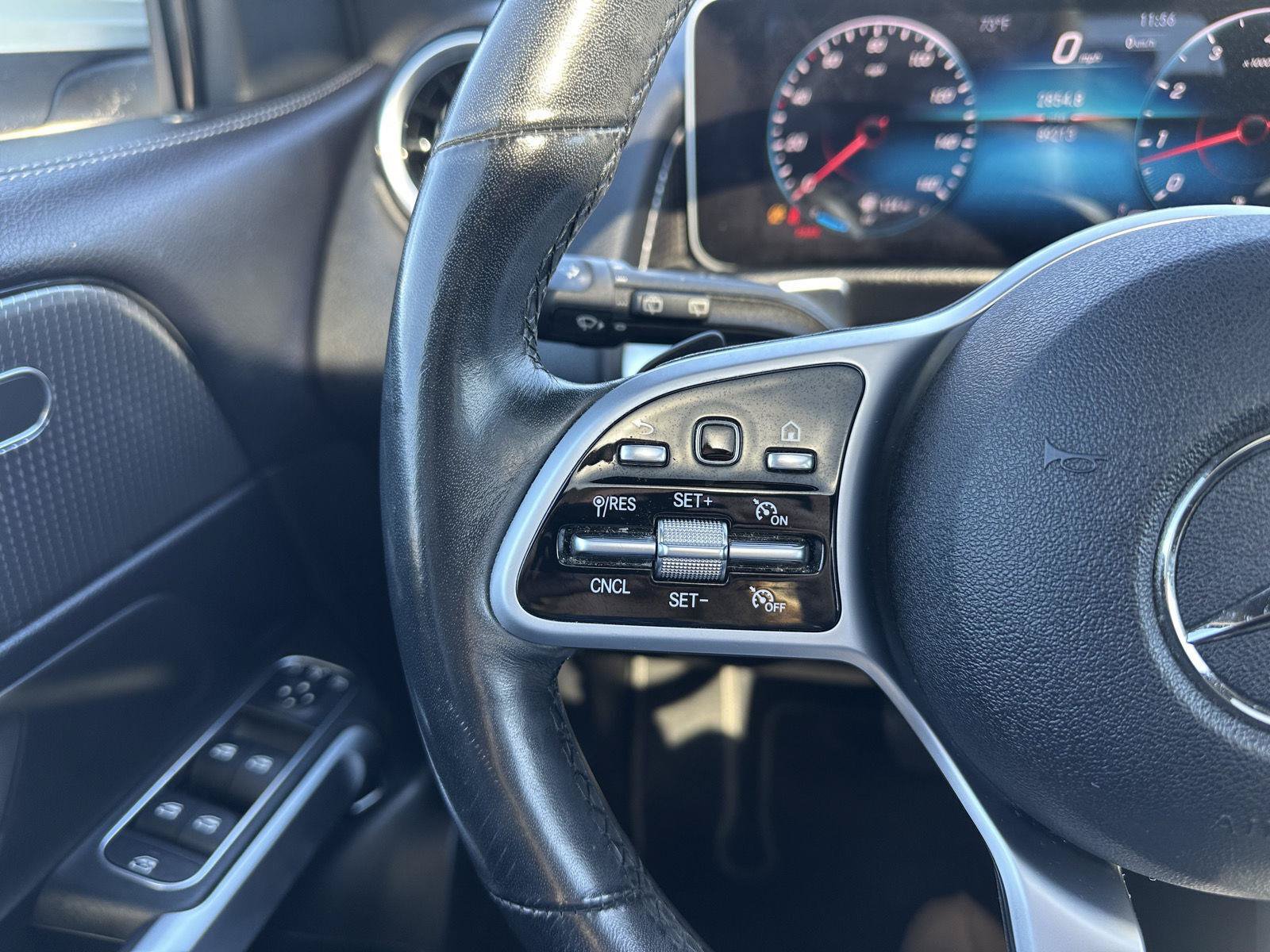 Used 2020 Mercedes-Benz GLB 250 4MATIC image 17