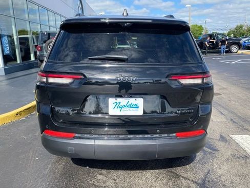 Used 2025 Jeep Grand Cherokee L Limited w/ Luxury Tech Group II image 8