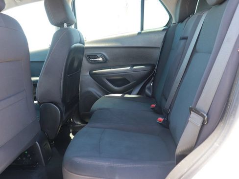Used 2020 Chevrolet Trax LS FWD image 13