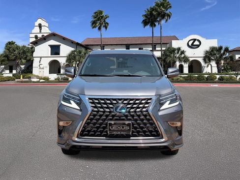 Used 2022 Lexus GX 460 Premium w/ Accessory Package AWD/4WD image 6