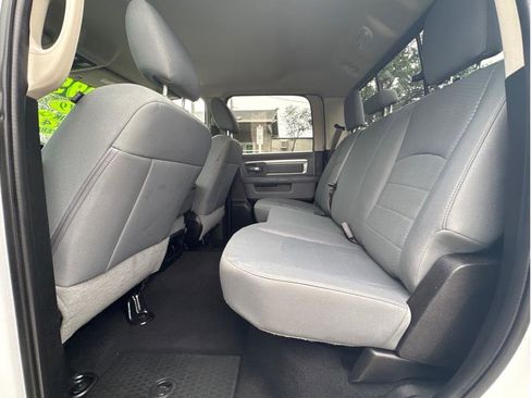 Used 2019 RAM 1500 Classic SLT w/ Luxury Group AWD/4WD image 13