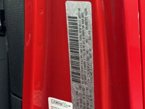 Used 2018 Jeep Wrangler Unlimited Sahara AWD/4WD image 29