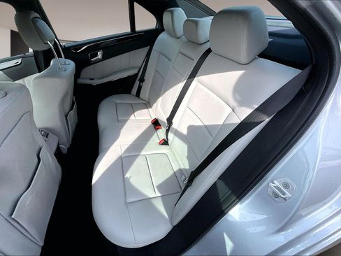 Used 2013 Mercedes-Benz E 350 E 350 image 22