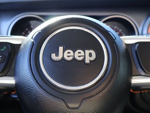 Used 2022 Jeep Gladiator Mojave w/ LED Lighting Group image 26