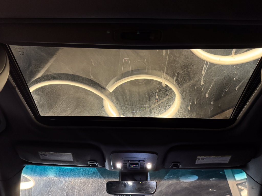 Used 2021 Toyota Avalon XSE FWD image 22