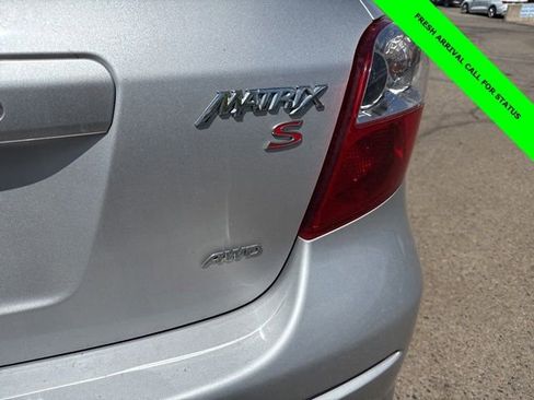Used 2010 Toyota Matrix S AWD/4WD image 9