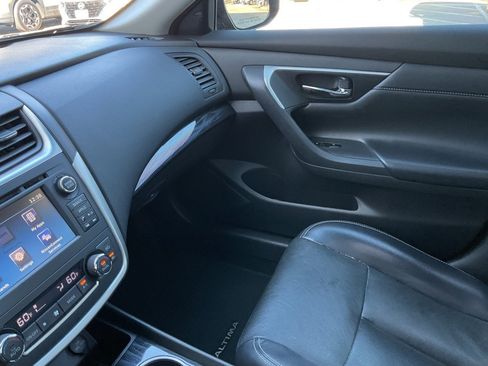 Used 2016 Nissan Altima 2.5 SL w/ 2.5 Technology w/LED Package image 35