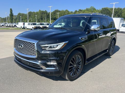 Used 2023 INFINITI QX80 Sensory w/ Cargo Package AWD/4WD image 5