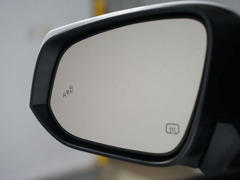 Certified 2024 Toyota Corolla Cross LE image 25