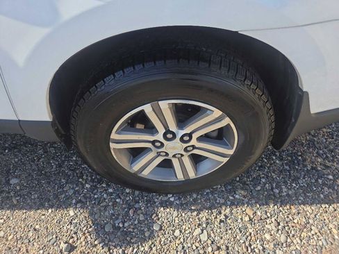 Used 2016 Chevrolet Traverse LT AWD/4WD image 25
