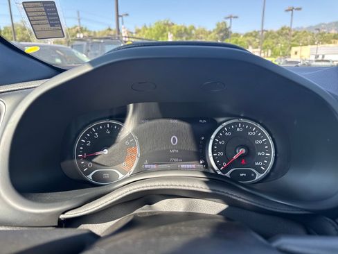 Used 2021 Jeep Renegade Latitude w/ Sun & Sound Group FWD image 23