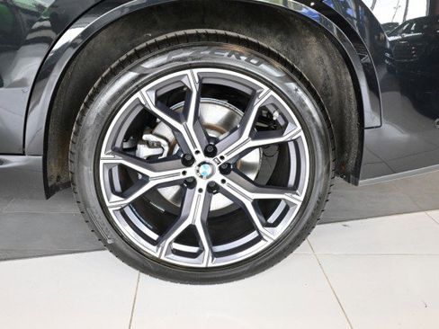 Used 2025 BMW X5 xDrive40i w/ M Sport Package AWD/4WD image 40