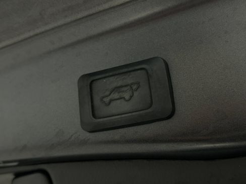 Used 2024 Toyota RAV4 XSE AWD/4WD image 35