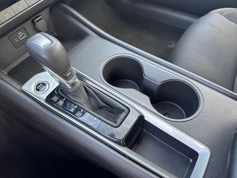 Used 2024 Nissan Altima 2.5 S image 15