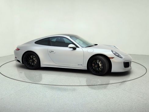 Used 2017 Porsche 911 Carrera GTS RWD image 11