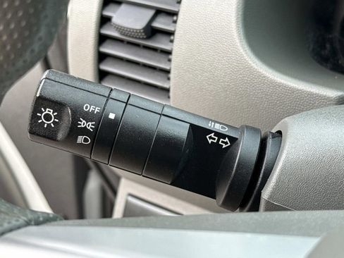 Used 2018 Nissan Frontier S image 35