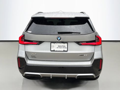 Used 2025 BMW X1 xDrive28i image 4