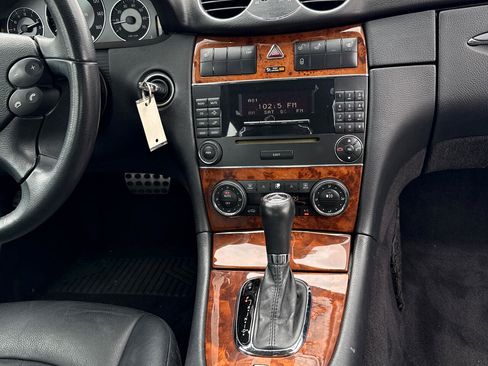 Used 2007 Mercedes-Benz CLK 350 Cabriolet image 14