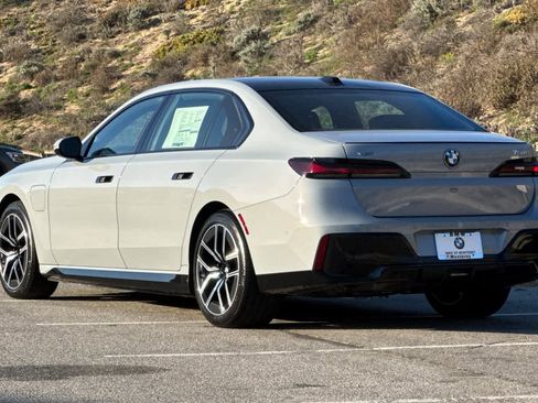 New 2026 BMW 750e xDrive w/ Executive Package image 6