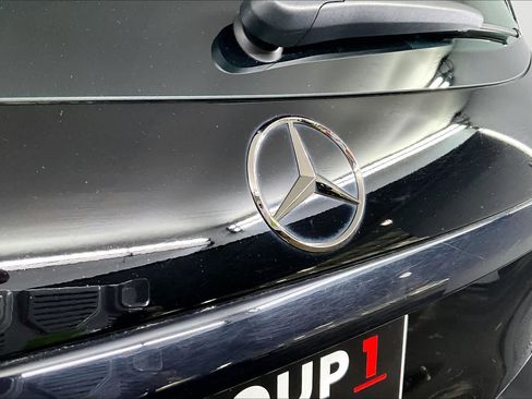 Used 2024 Mercedes-Benz GLC 43 AMG 4MATIC image 30