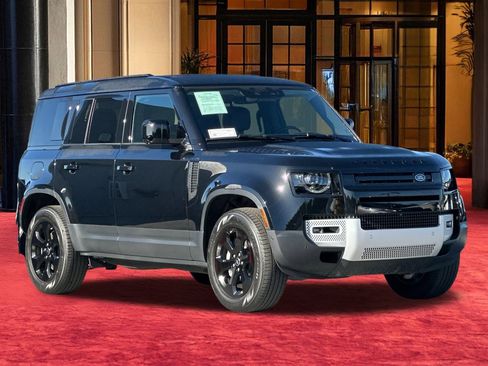 Used 2025 Land Rover Defender 110 S image 8