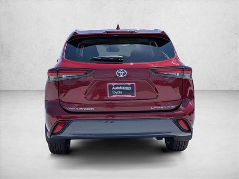 New 2026 Toyota Highlander Limited AWD/4WD image 8
