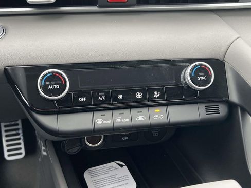 New 2026 Hyundai Elantra Sport FWD image 14