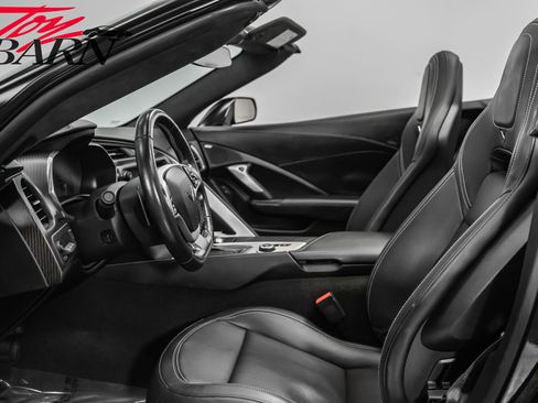 Used 2016 Chevrolet Corvette Stingray Convertible w/ 3LT Preferred Equipment Group image 32