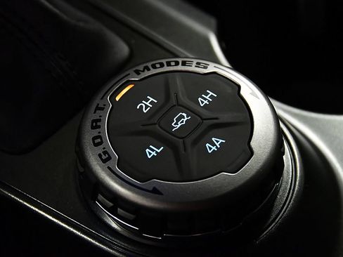 Used 2022 Ford Bronco Outer Banks AWD/4WD image 24