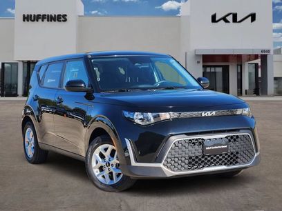 Certified 2025 Kia Soul LX w/ LX Technology Package