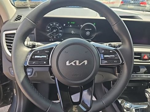 Certified 2026 Kia Seltos EX w/ EX Sunroof Package AWD/4WD image 11