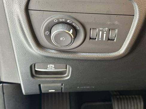 Certified 2025 Jeep Grand Cherokee L Summit w/ Advanced Protech Group IV AWD/4WD image 33