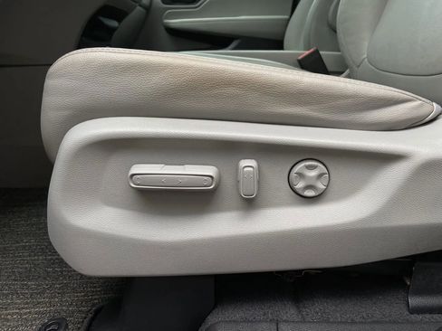 Used 2022 Honda Odyssey EX-L image 12