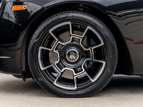 Used 2018 Rolls-Royce Wraith RWD image 14