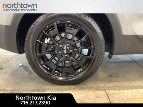 Used 2022 Kia Telluride EX w/ EX Premium Package AWD/4WD image 31