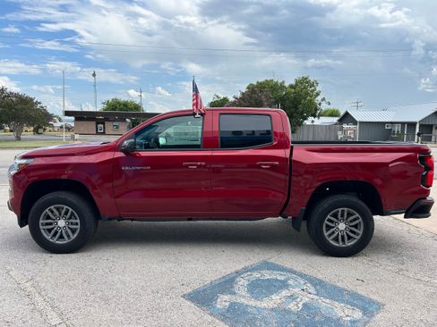 New 2025 Chevrolet Colorado LT w/ LT Convenience Package RWD image 2
