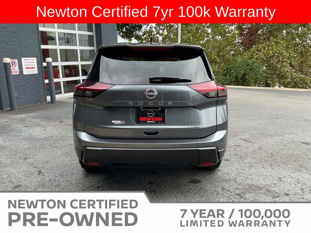 Used 2024 Nissan Rogue S AWD/4WD image 5