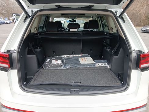 New 2026 Volkswagen Atlas Peak Edition AWD/4WD image 22