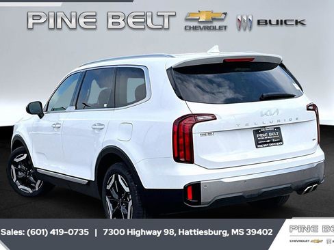 Used 2025 Kia Telluride S AWD/4WD image 2