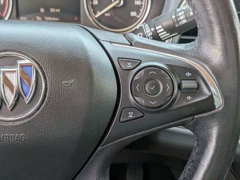 Used 2020 Buick Enclave Essence w/ Sport Touring Edition image 19