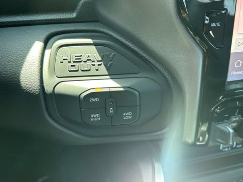 New 2026 RAM 2500 Big Horn AWD/4WD image 27