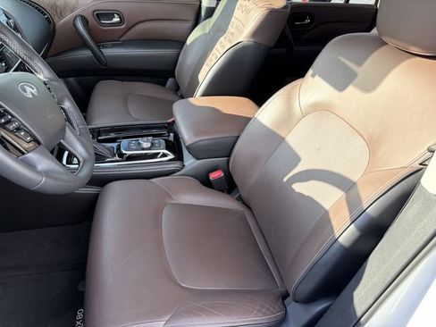 Used 2022 INFINITI QX80 Premium Select w/ Cargo Package AWD/4WD image 3